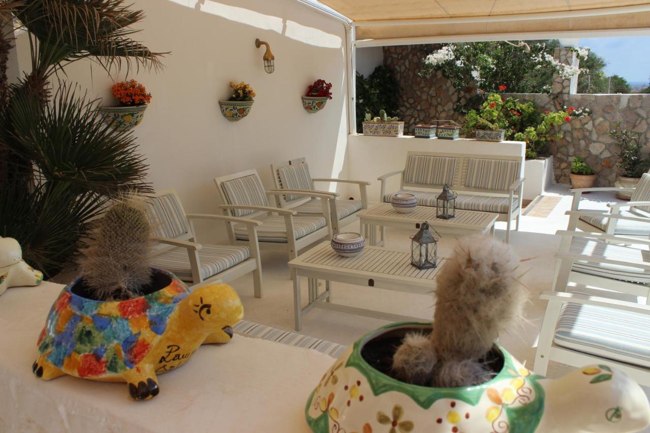 Hotel Macondo ลัมเปดูซา ภายนอก รูปภาพ